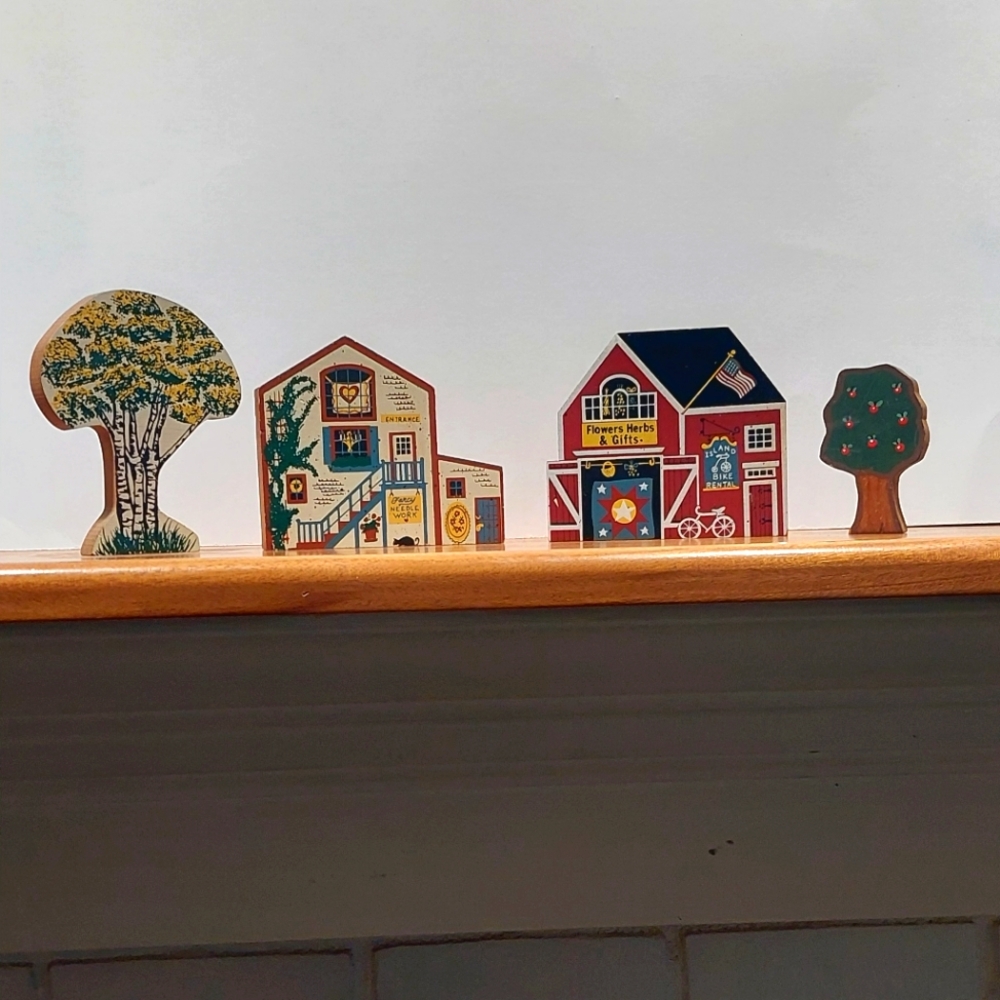 Vtg. Hobby Lobby Shelf Sitters